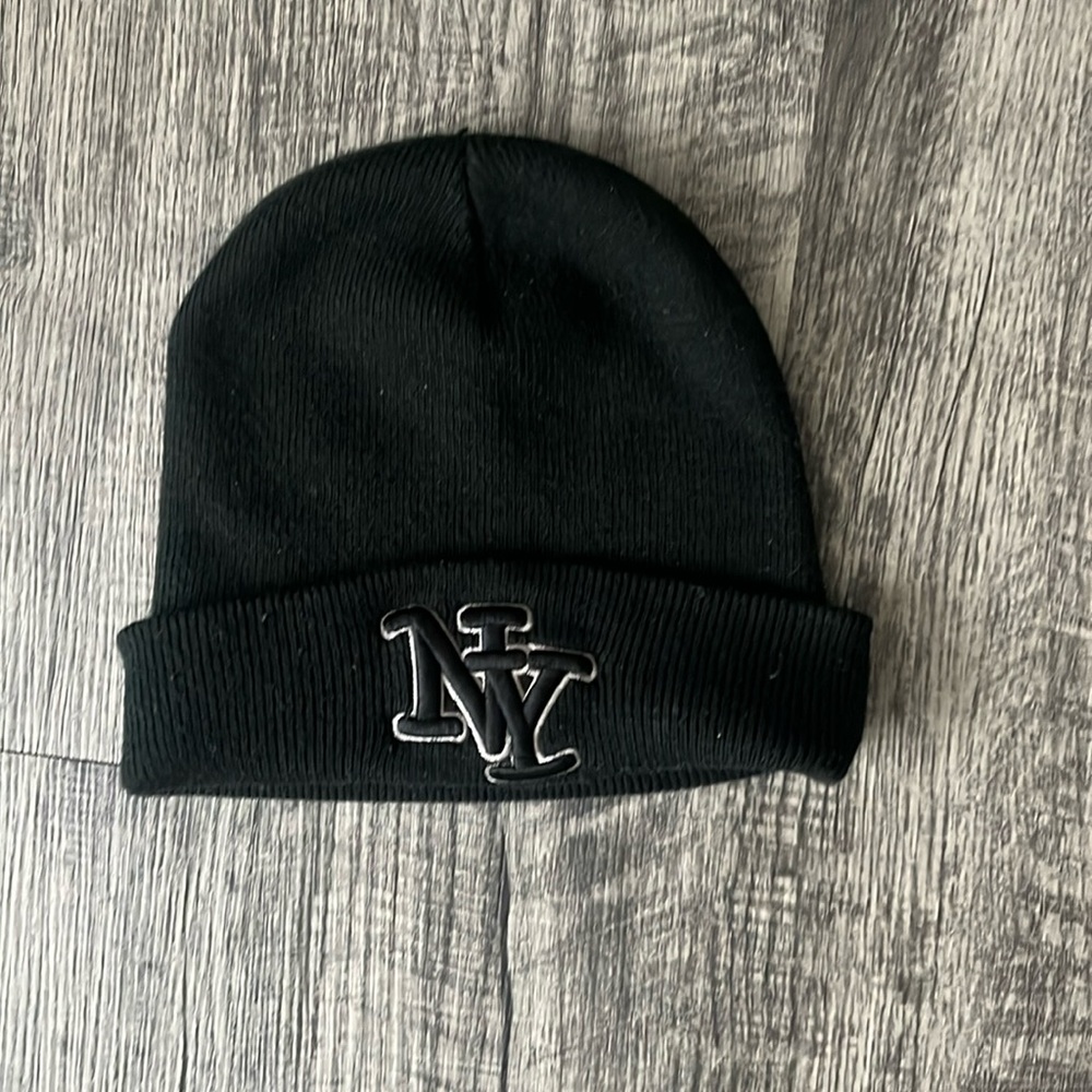NY Black Beanie